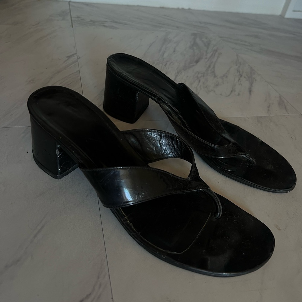 Y2K flip flop heels